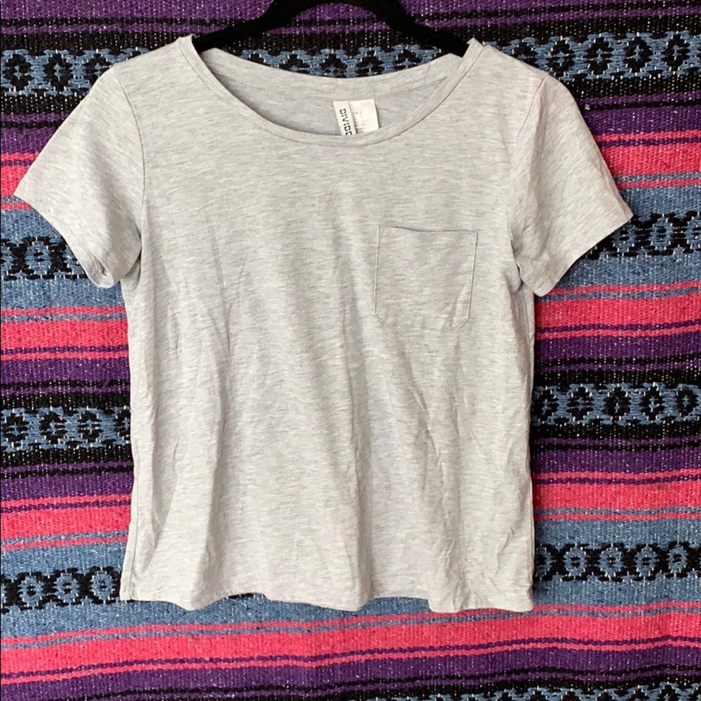 Grey tshirt